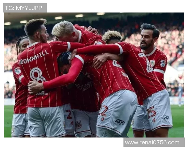 八月十五日布城对阵普利茅斯精彩赛事回顾与分析